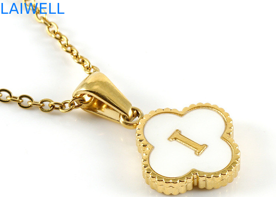 13*13MM 18K en acier inoxydable plaqué or Pendants de lettres à quatre feuilles de trèfle