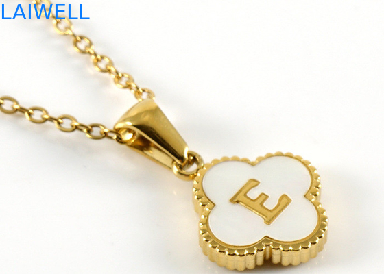 13*13MM 18K en acier inoxydable plaqué or Pendants de lettres à quatre feuilles de trèfle