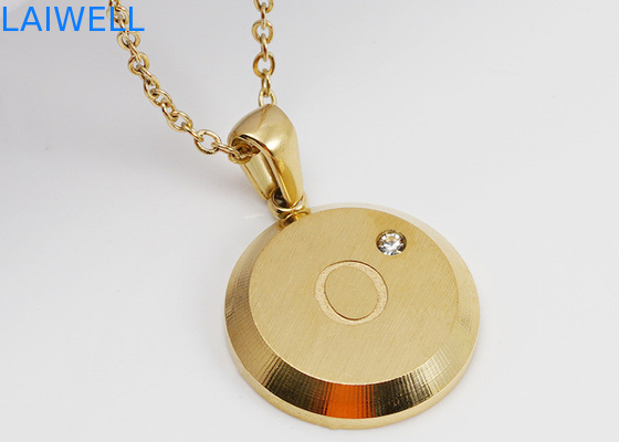 Décoration de bijoux de luxe moderne 18*18MM 18K plaqué en or pendentifs de lettres en acier inoxydable avec zircon