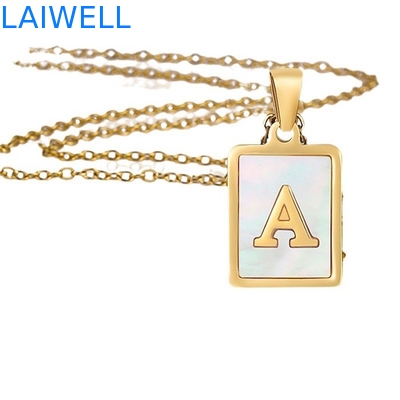 Collier de lettres 3D en acier inoxydable simple 15*12 mm Collier de lettres en titane pour femme