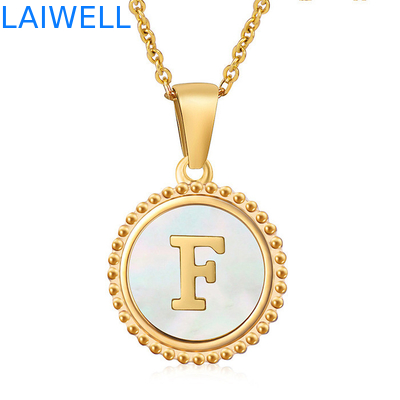 bijoux uniques 16mm 18K plaqué en or en acier inoxydable 3D Collier de lettre à coquille collier de lettre pour femmes pendentifs