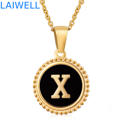 bijoux uniques 16mm 18K plaqué en or en acier inoxydable 3D Collier de lettre à coquille collier de lettre pour femmes pendentifs
