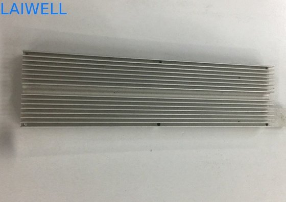 Le métal de commande numérique par ordinateur d'ODM d'OEM emboutissant des pièces thermique le refroidisseur en aluminium d'unité centrale de traitement de dissipation