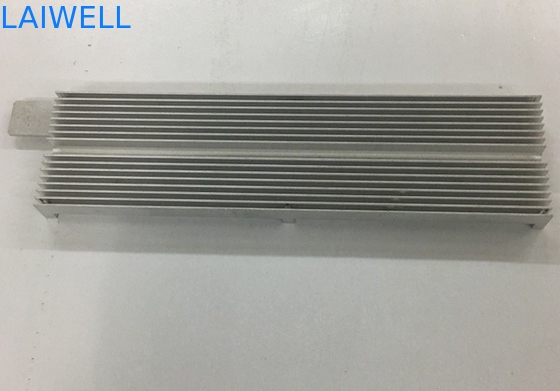 Le métal de commande numérique par ordinateur d'ODM d'OEM emboutissant des pièces thermique le refroidisseur en aluminium d'unité centrale de traitement de dissipation