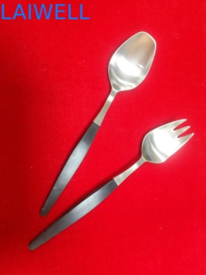 Matt Polishing moderne 18/8 vaisselle plate d'acier inoxydable place l'ensemble de couverts de cuisine