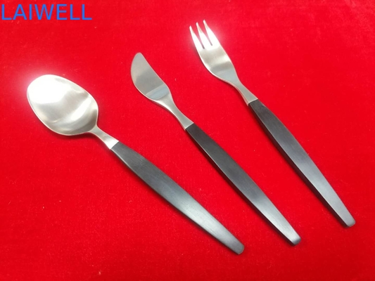 Matt Polishing moderne 18/8 vaisselle plate d'acier inoxydable place l'ensemble de couverts de cuisine