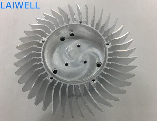 Design personnalisé CNC pièces de rechange pour l'emboutissage des métaux pour le processeur et le refroidissement des appareils Matériau en aluminium anodisé Livraison rapide de la fabrication