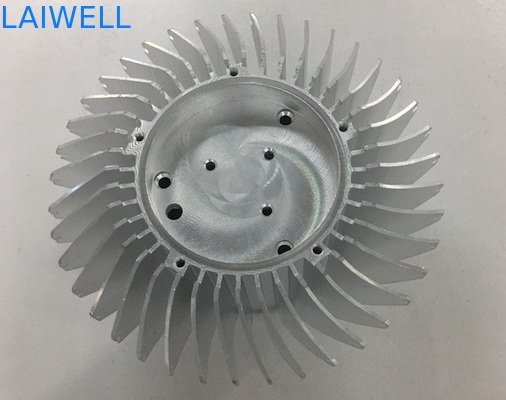 Design personnalisé CNC pièces de rechange pour l'emboutissage des métaux pour le processeur et le refroidissement des appareils Matériau en aluminium anodisé Livraison rapide de la fabrication