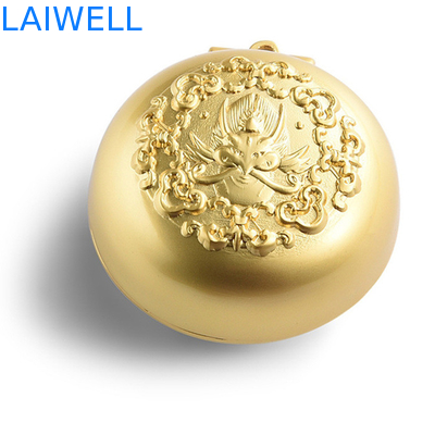 Le cendrier de luxe de poche en métal du diamètre 40mm d'électrodéposition de couleur d'or a adapté aux besoins du client
