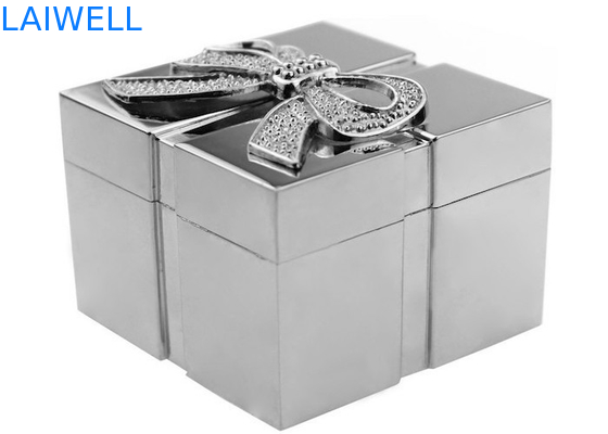 Boîte à bijoux en alliage de zinc 52*52*43mm de PVD de place argentée d'électrodéposition