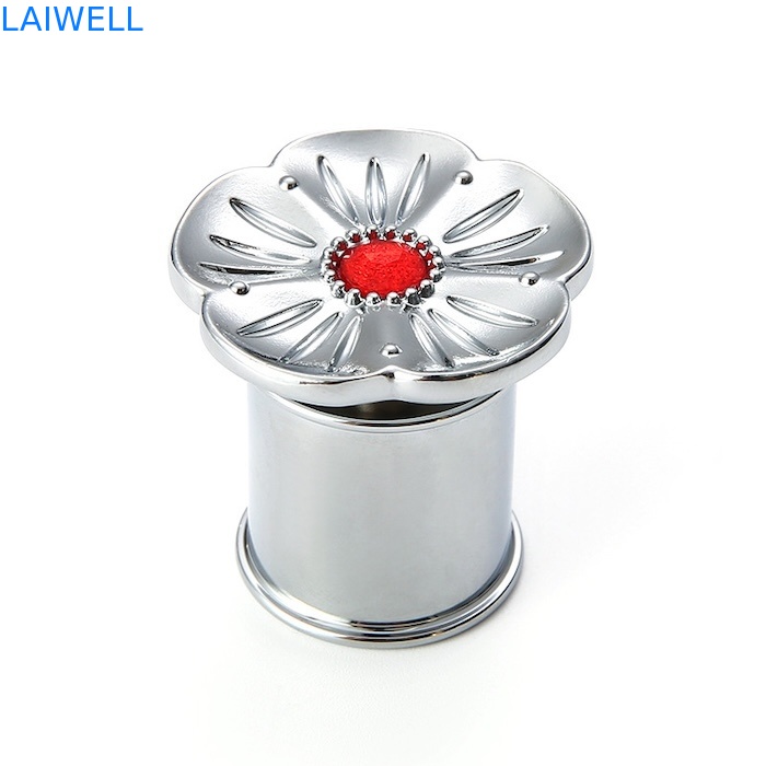 Conception unique de luxe Placement en argent en fonte en alliage de zinc Bouteille de parfum Cap bouteille de parfum Toppers pour emballage de parfum