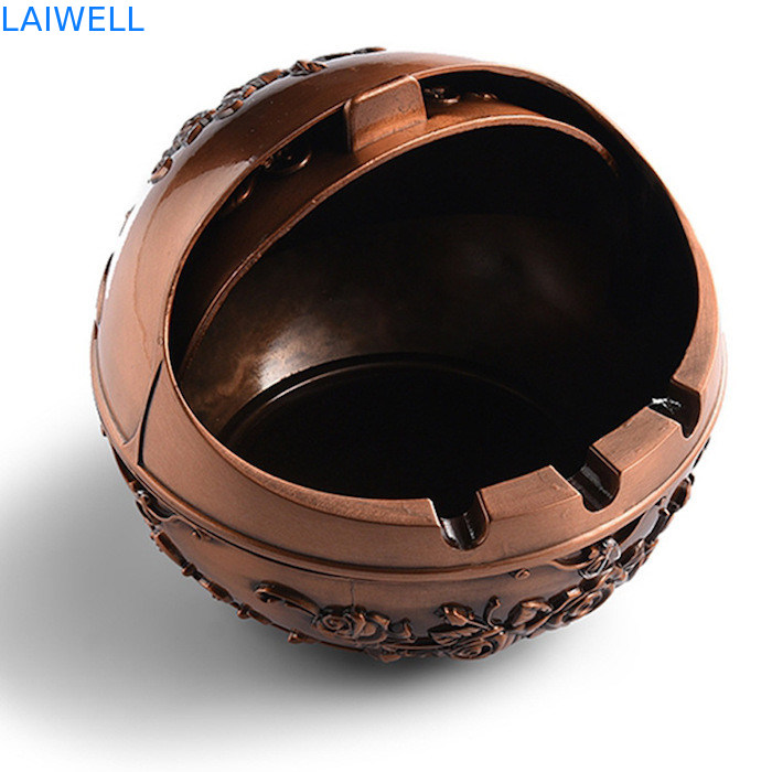 Conception Créative Cendrier de Poche en Métal Processus de Moulage sous Pression Mini Pratique Personnalisé Placage Couleur Or Alliage de Zinc Porte-Cigare​